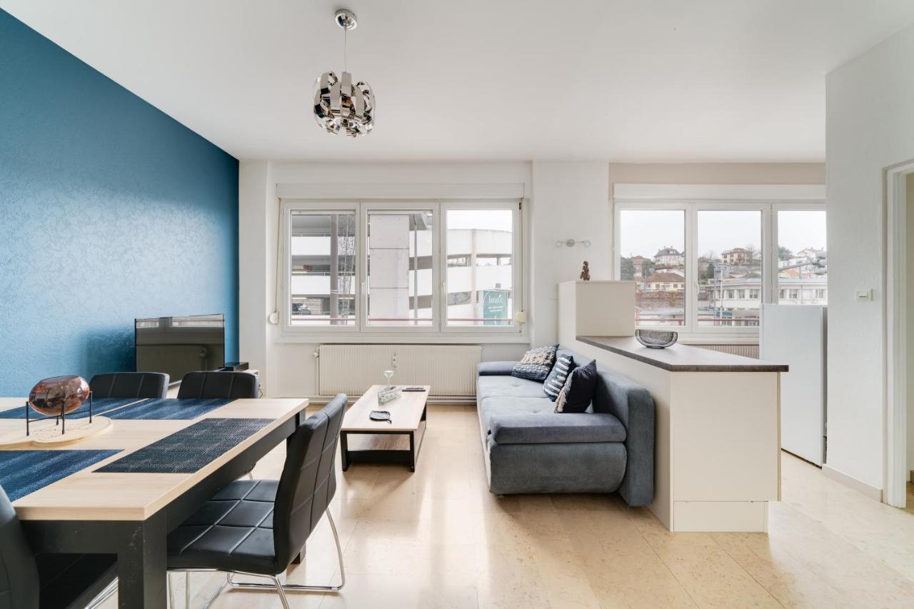 Superbe Appartement A Une Minute A Pied De La Gare Epinal Exterior photo